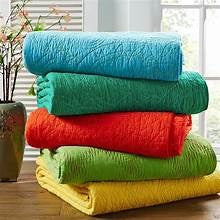 A81 - BLANKETS & QUILTS # 1